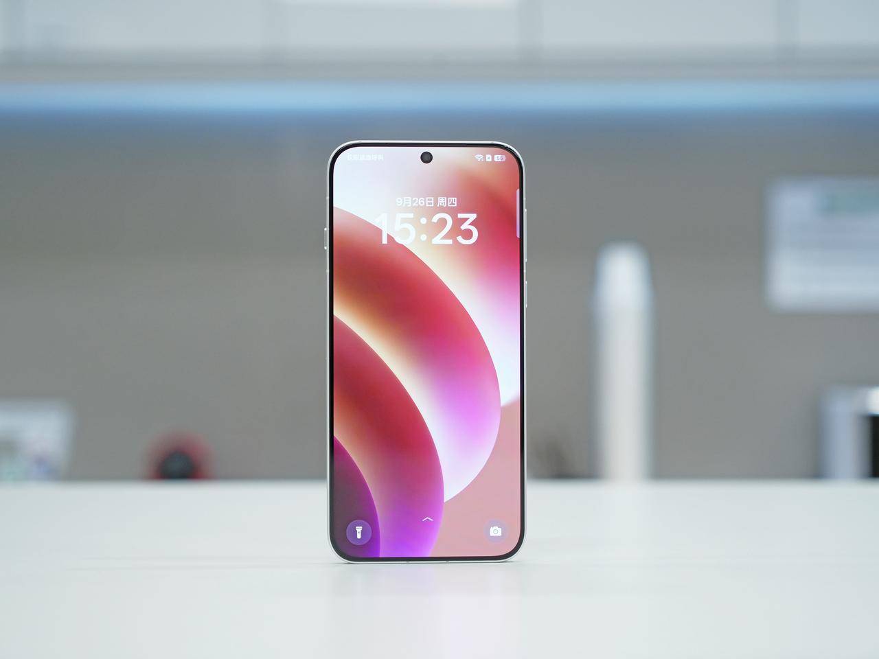 iPhone销量下滑，原因不止是AI缺席！